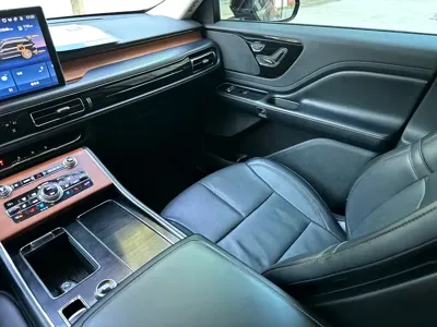 Lincoln Aviator 2021, 130000 км, за 142000 CNY