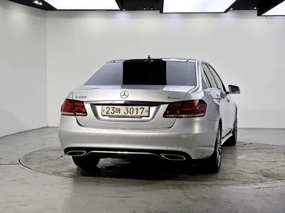 Mercedes-Benz E-Class 2014, 162000 км, за 7590000 KRW - фото 3