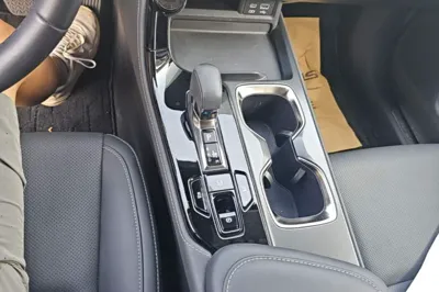 Lexus NX 2022, 4400 км, за 207176.22 CNY - фото 16