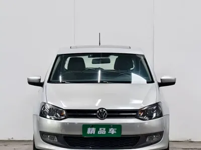 Volkswagen Polo 2011, 45000 км, за 10900 CNY