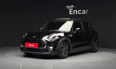 MINI Cooper · 2018 год