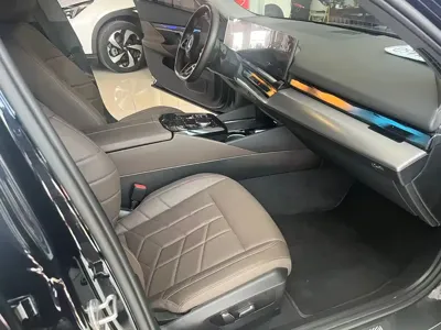 BMW i5 2024, 9000 км, за 188800 CNY - фото 10