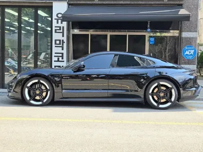 Porsche Taycan 2022, 29700 км, за 97900000 KRW - фото 9