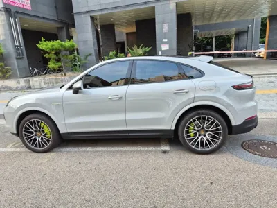 Porsche Cayenne 2021, 23800 км, за 103000000 KRW