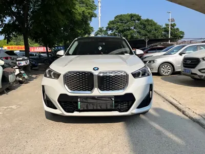 BMW iX1 2025, 9000 км, за 129800 CNY