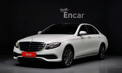 Mercedes-Benz E-Class · 2017 год