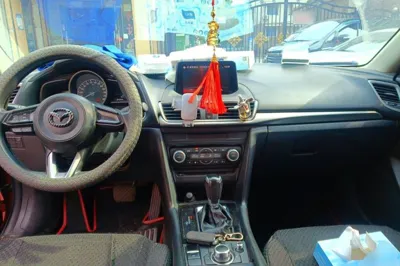 Mazda Mazda 3 Axela 2017, 95100 км, за 40144.09 CNY - фото 10