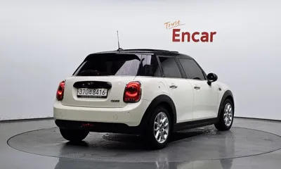 MINI Cooper 2018, 64041 км, за 14500000 KRW