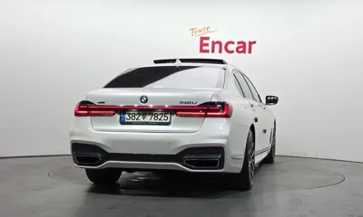 BMW 7-Series 2021, 112614 км, за 52600000 KRW