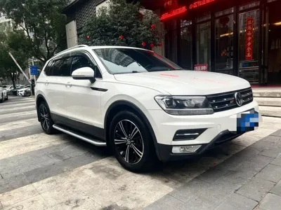 Volkswagen Tiguan L 2021, 56000 км, за 93000 CNY