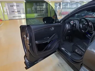 Astonmartin DBX 2023, 6700 км, за 239000000 KRW - фото 9