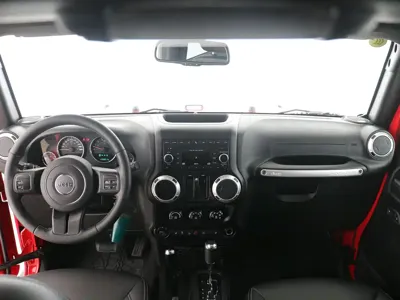 Jeep Wrangler 2016, 128000 км, за 139800 CNY - фото 8