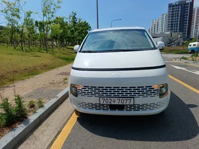 Hyundai Staria · 2025 год