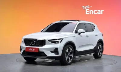 Volvo XC40 · 2023 год