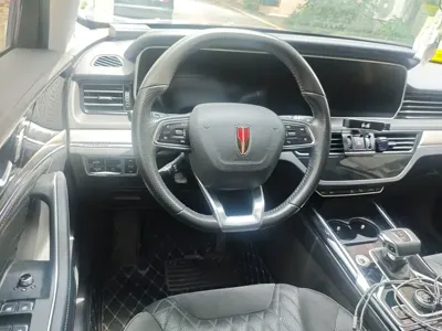 Hongqi Hongqi HS5 2021, 39500 км, за 79100 CNY