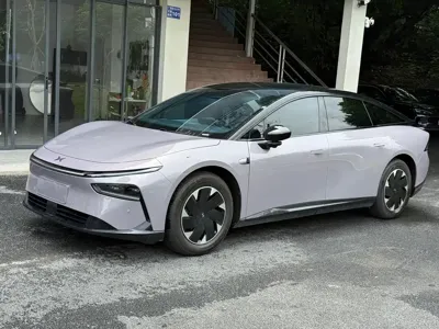Xpeng P7+ · 2025 год