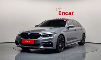 BMW 5-Series · 2018 год