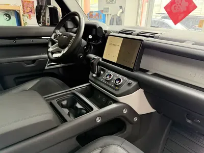 Land Rover Defender 2023, 79000 км, за 559800 CNY - фото 8