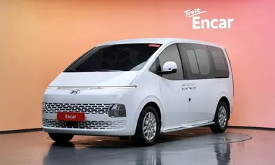 Hyundai Staria · 2023 год