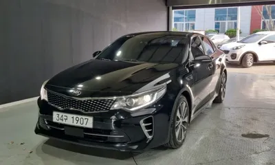 Kia K5 · 2016 год
