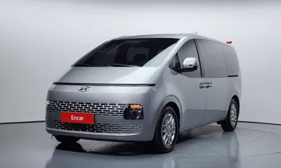 Hyundai Staria · 2023 год