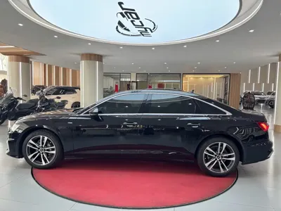 Audi A6L 2023, 86000 км, за 205000 CNY - фото 8
