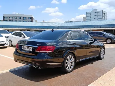 Mercedes-Benz E-Class 2015, 66000 км, за 11500000 KRW