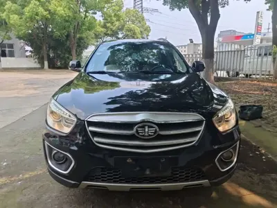 Bestune X80 2015, 108000 км, за 15500 CNY