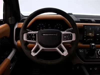 Land Rover Defender 2024, 13000 км, за 658000 CNY - фото 7