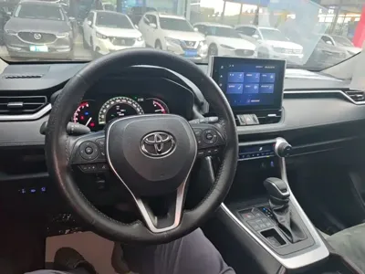 Toyota RAV4 2023, 26300 км, за 128100 CNY - фото 10