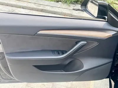 Tesla Model 3 2023, 99000 км, за 119800 CNY - фото 14