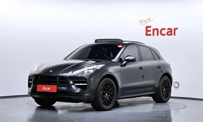 Porsche Macan · 2021 год