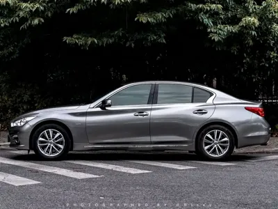 Infiniti Q50L 2015, 60000 км, за 53800 CNY