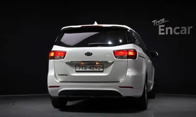 Kia Canival 2016, 131453 км, за 8500000 KRW