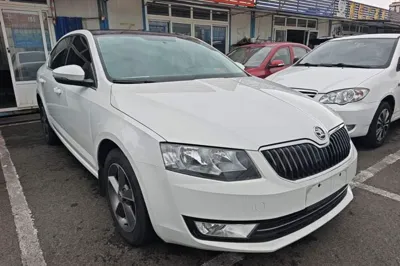 Skoda Octavia 2016, 96700 км, за 45709.55 CNY - фото 3