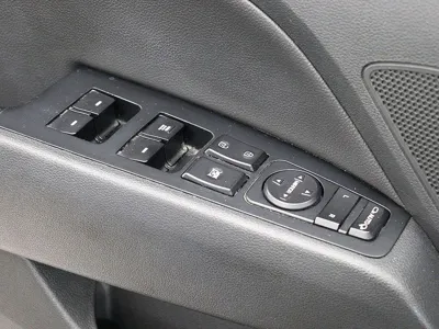 Hyundai Avante 2016, 117721 км, за 7500000 KRW - фото 12