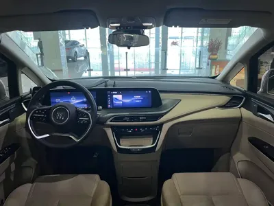 Buick GL8 Hybrid 2025, 57000 км, за 219800 CNY - фото 8
