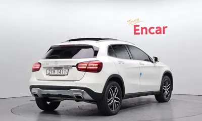Mercedes-Benz GLA-Class 2018, 87525 км, за 17500000 KRW
