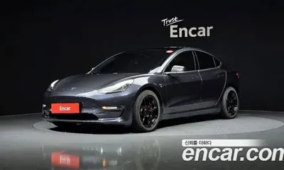 Tesla Model 3 · 2020 год