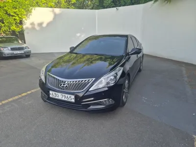 Hyundai Grandeur · 2015 год