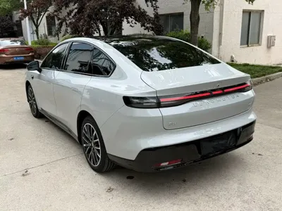 Leapmotor 零跑B01 2025, 1500 км, за 93900 CNY - фото 9