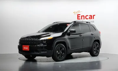 Jeep Cherokee · 2017 год