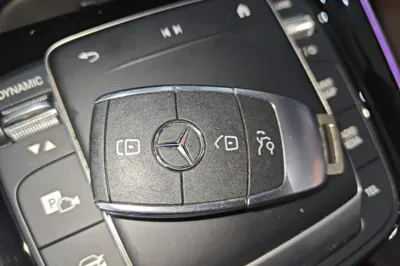 Mercedes-Benz GLB 2021, 57200 км, за 148725.32 CNY - фото 23