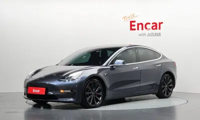 Tesla Model 3 · 2020 год