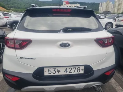 Kia Stonic 2018, 67888 км, за 10900000 KRW