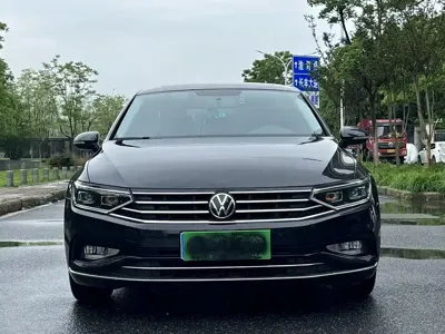 Volkswagen Magotan 2023, 78000 км, за 86800 CNY - фото 2
