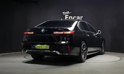 BMW 7-Series 2025, 7619 км, за 147900000 KRW