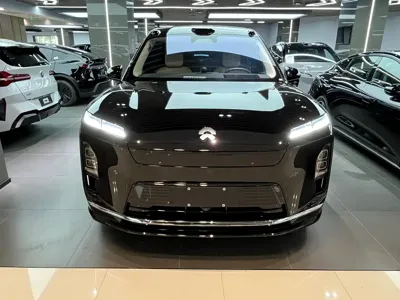 Nio ES8 · 2026 год