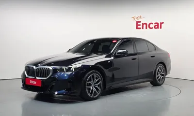 BMW 5-Series · 2024 год