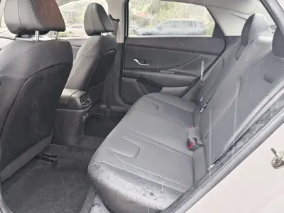 Hyundai Elantra 2022, 50000 км, за 59900 CNY - фото 24